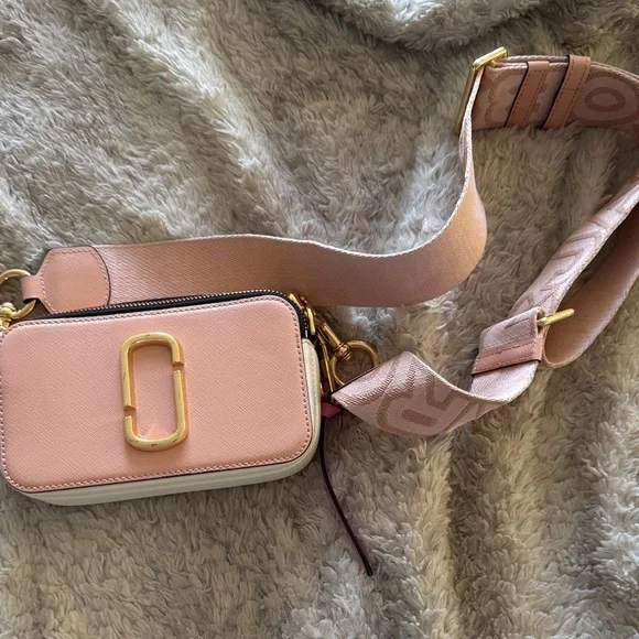 Marc Jacobs Pink and Cream SnapShot Bag with Gold Accents - Picture 1 of 6